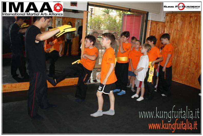 www.kungfuitalia.it accademia di kung fu academy caserta di Sifu Salvatore Mezzone scuola IMAA wing tjun chun tsun difesa personale festa bambini chi (39)